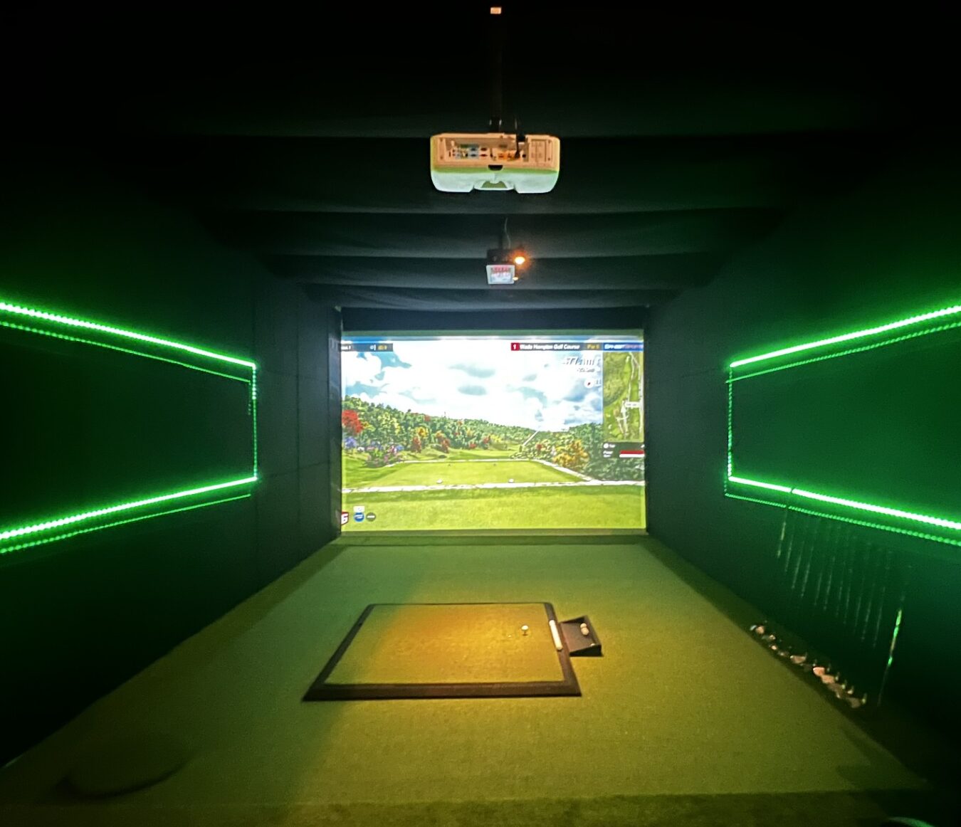 Indoor golf room with LED lighting
